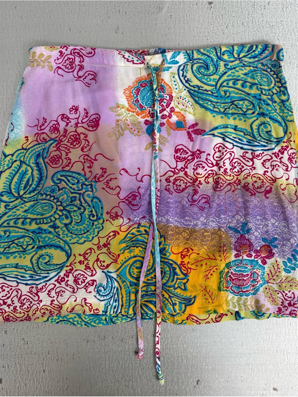 Lucy Love colorful mini